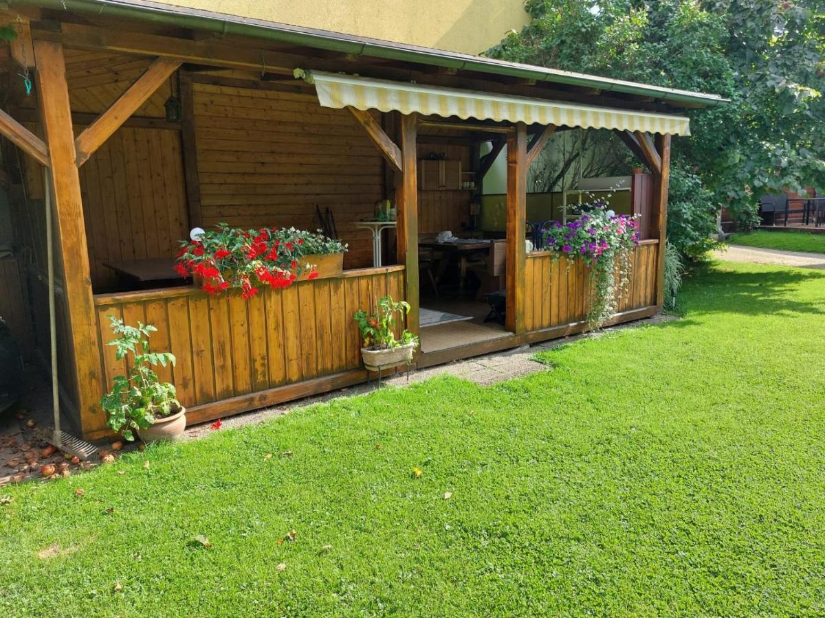 Reginas Ferienhaeuschen Vila Krieglach Exterior foto